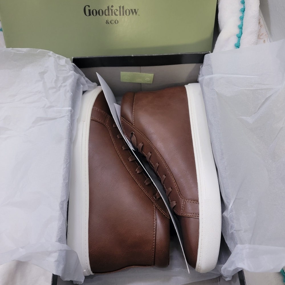 Goodfellow High Top Sneakers - Picture 3 of 8